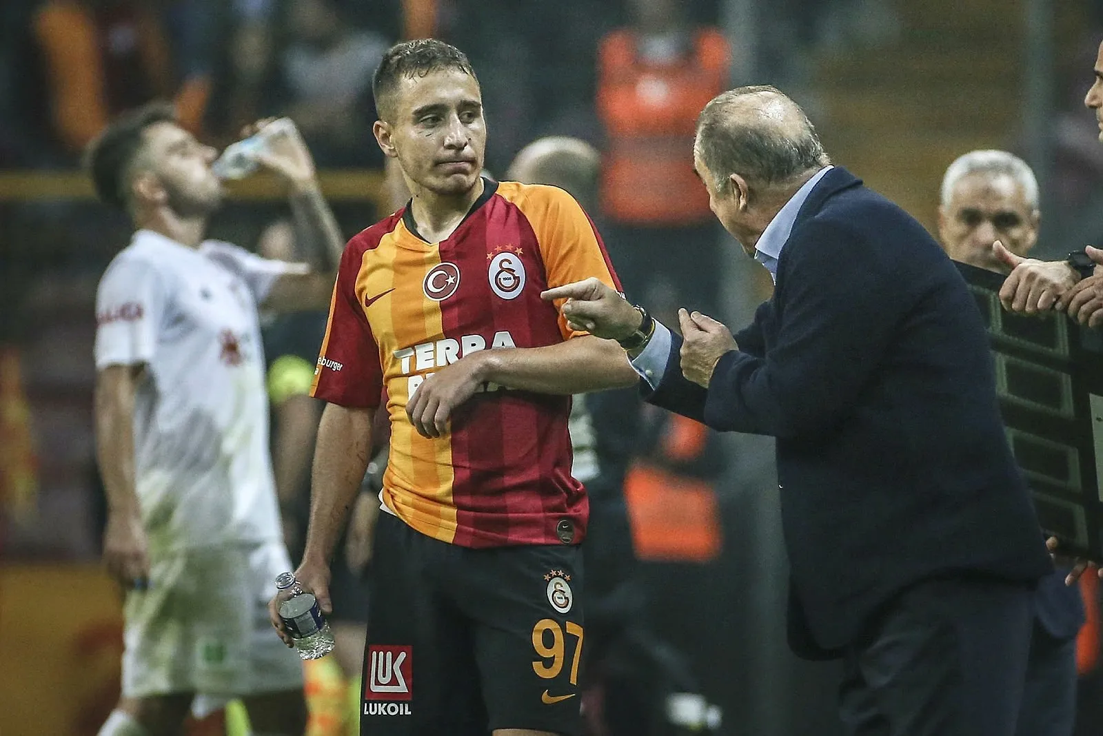 Merve Taşkın, Emre Mor'u ifşa etti!