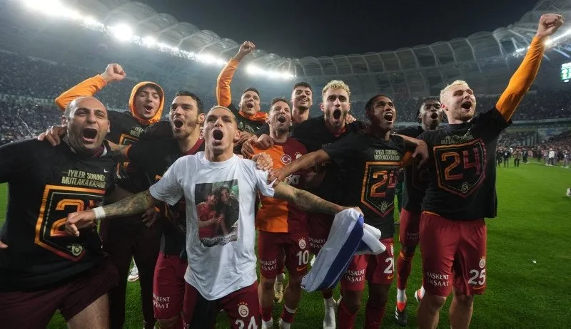 Son dakika haberleri: Şampiyon Galatasaray'ın Devler Ligi'ndeki muhtemel rakipleri belli oldu! Play-off'ta zorlu takımlar...