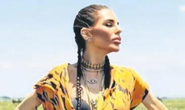 Afrika’da safariye katıldı