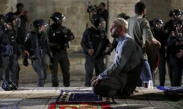 Binlerce Filistinli yeniden Mescid-i Aksa’da! İsrail zulmüne meydan okudular
