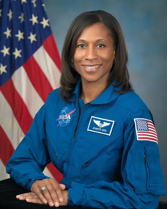 NASA siyahi kadın astronotun uzay görevini iptal etti - 1
