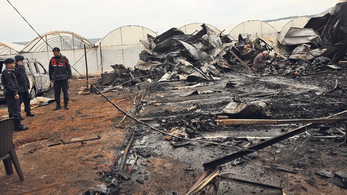 Hamile anne ve 5 çocuğu yanarak öldü