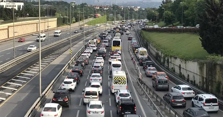 İstanbul’da trafik durma noktasına geldi