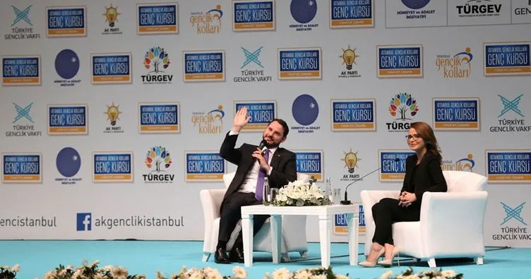 Cumhurbaşkanı Erdoğan, facetime üzerinden gençlere seslendi
