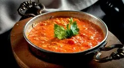 Kahvaltıların vazgeçilmezi olan menemen sofralarımıza nereden geldi? İlginç hikayesini öğrenince çok şaşıracaksınız...