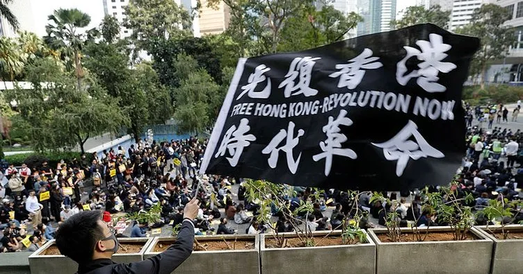 Hong Kong liderine göre, ABD’de çıkan yasa ve şiddet ekonomiye zarar verecek