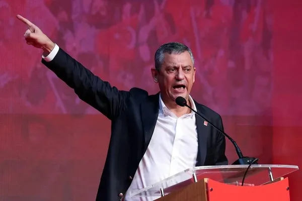 ak-partili-inandan-yeni-partili-ozele-tepki-yildiza-nasil-yalvardigini-tum-izmir-biliyor-1792671223479.jpg