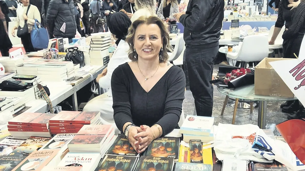 Avukat yeğen kadın yazarı öldürdü Avukat yeğen kadın yazarı öldürdü