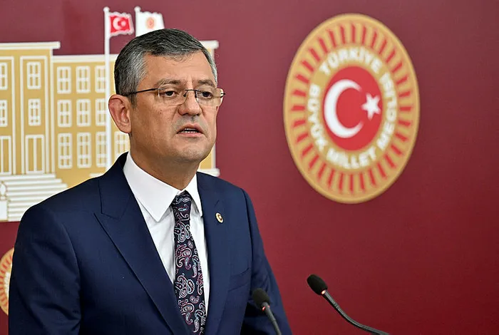 CHP'de "zoom" toplantısı kavgası! Özel ve Öztrak birbirine girdi - 3