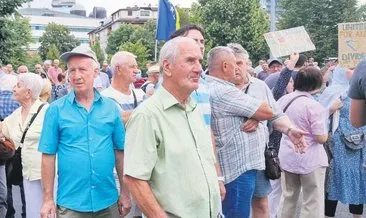 Bosna’daki gösteriler 3. gününde