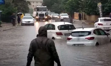 Uyarılardan sonra Maltepe’de kuvvetli yağış: Cadde ve altgeçitler göle döndü