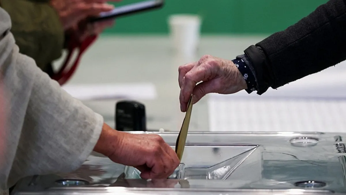 Die erste Runde der Kommunalwahlen in Frankreich ist abgeschlossen