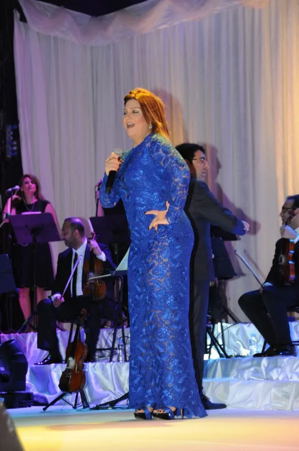 Sibel Can hayranlarını korkuttu
