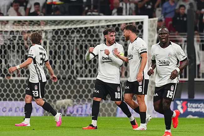 canli-besiktas-corum-fk-maci-ilk-yari-oynaniyor-1788203539110.jpg
