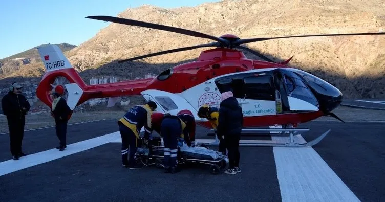 Ambulans helikopter minik Asel için seferber oldu
