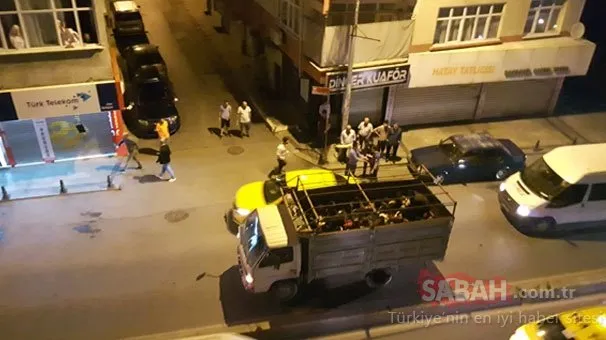 Bağcılar’da kamyon kasasında 42 kaçak yakalandı