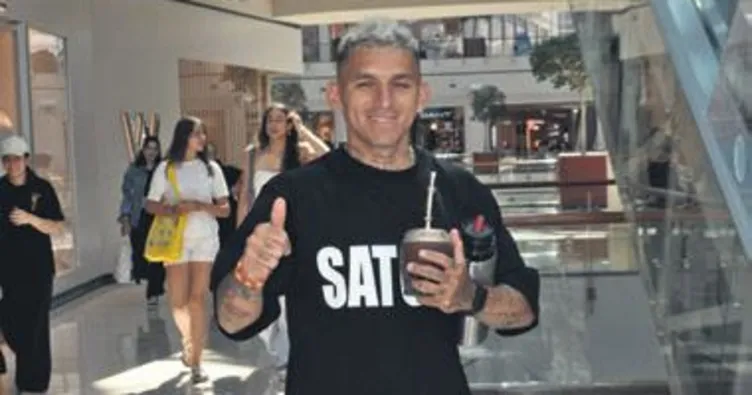 Lucas Torreira’nın alışveriş keyfi