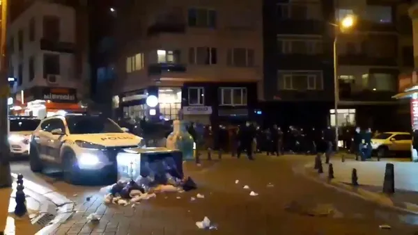 Son Dakika: Polis araçlarına böyle saldırdılar! İstanbul’da Boğaziçi Üniversitesi provokasyonunda 104 yeni gözaltı kararı!