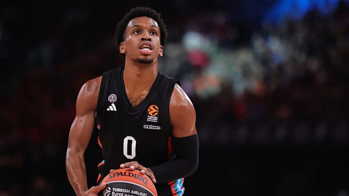 TJ Shorts, Panathinaikos'a transfer oldu