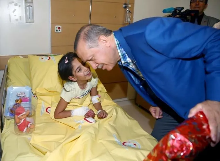 Cumhurbaşkanı Erdoğan’dan hastane ziyareti