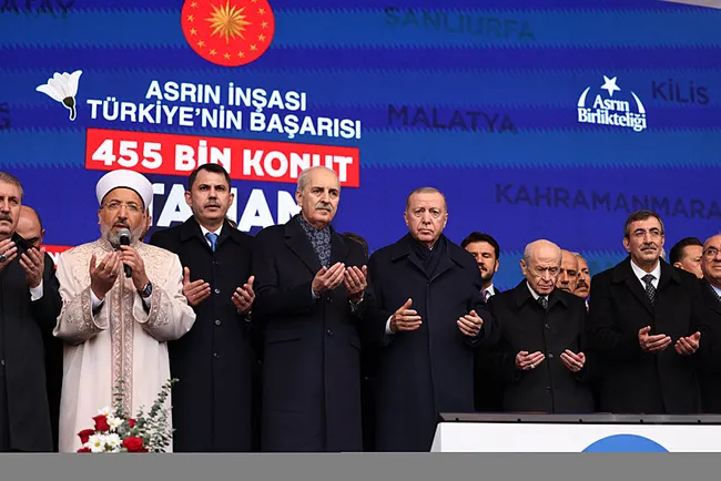 455-bininci-konut-teslim-edildi-baskan-erdogan-alnimiz-ak-olarak-sizin-karsinizdayiz-1766881855270.jpeg 455 bininci konut teslim edildi! Başkan Erdoğan: Alnımız ak olarak sizin karşınızdayız!
