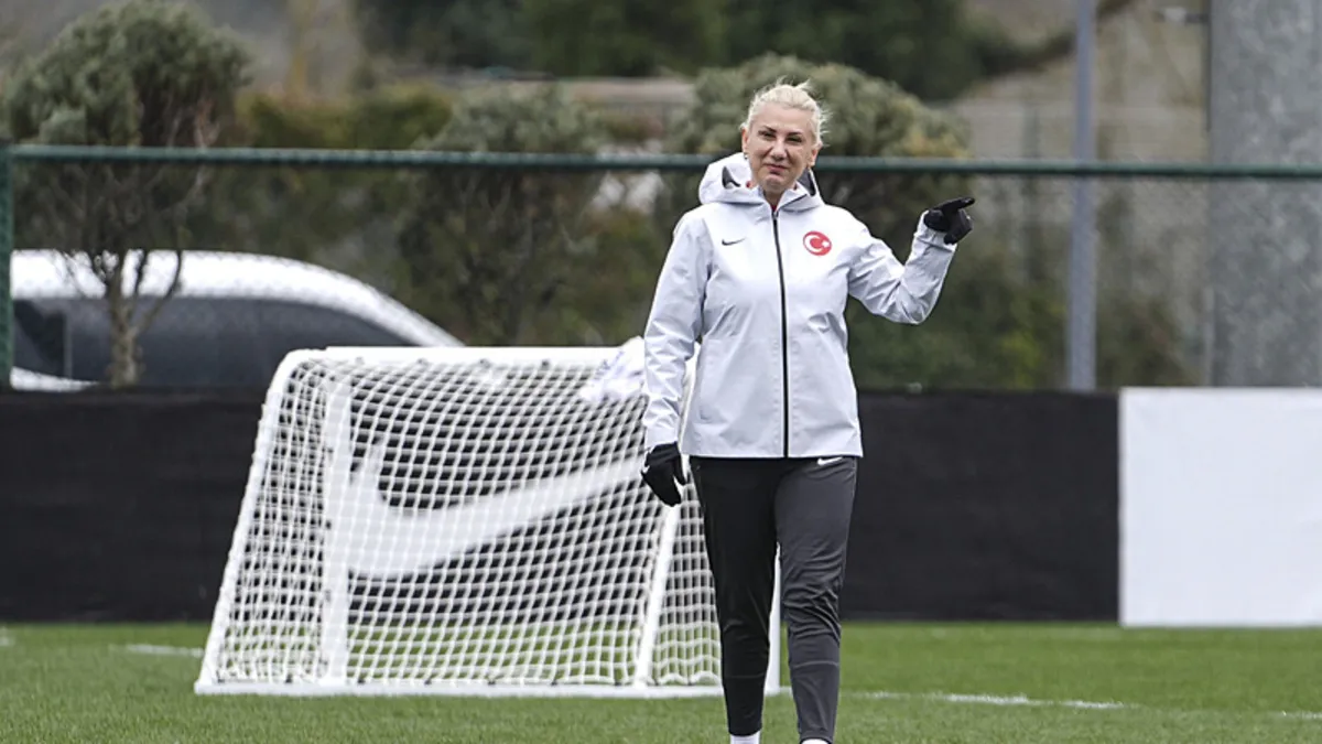 Necla Güngör Kıragası: Sahadan iyi bir sonuçla ayrılmak istiyoruz! Necla Güngör Kıragası: Sahadan iyi bir sonuçla ayrılmak istiyoruz!