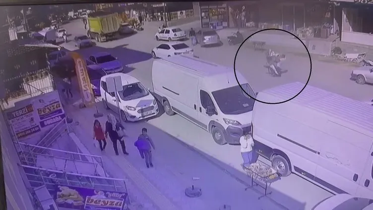Kaza geliyorum dedi: Ön kaldırarak ilerliyordu…