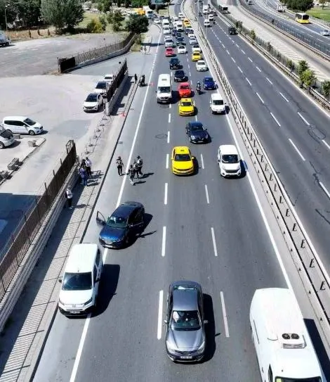 korsan-taksi-denetimi-948-bin-761-tl-para-cezasi-uygulandi-1788551971347.jpg