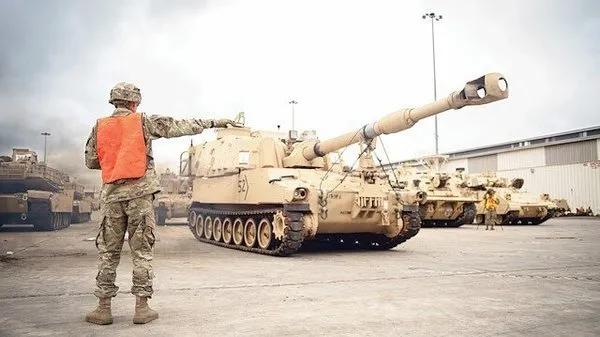 ABD’den sonra Fransa da Dedeağaç’ta... Yunan basınından TCG Anadolu vurgusu! Manidar zamanlama