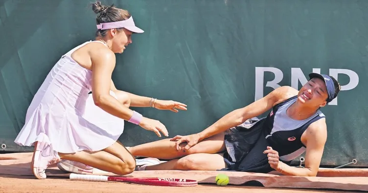 Zeynep Sönmez sakatlandı!