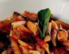 Patlıcanlı Balıklı Penne