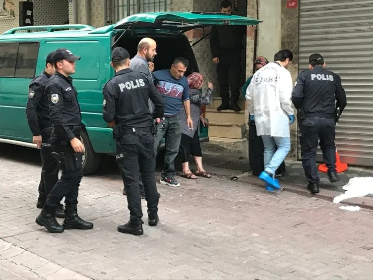 Zeytinburnu�nda kavga eşini, oğlunu ve damadını vurdu Son Dakika