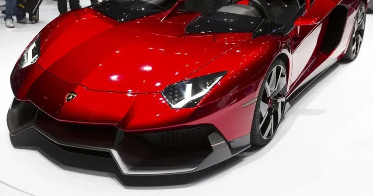 Lamborghini’nin hibrit canavarı hakkındaki yeni detaylar!
