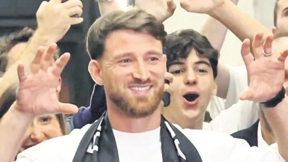 Salih Özcan, İstanbul’da