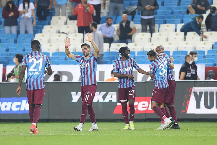 marek-hamsikten-trabzonspor-taraftarlarina-sampiyonluk-sozu-1630068149019.jpg