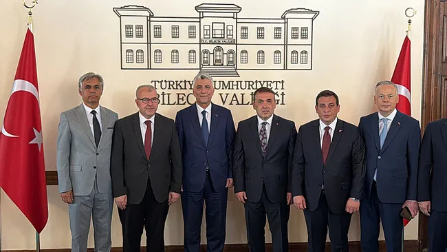 bakan-bolat-ozel-sektorumuz-ekonominin-lokomotifi-1787251254816.jpeg Bakan Bolat: Özel sektörümüz ekonominin lokomotifi