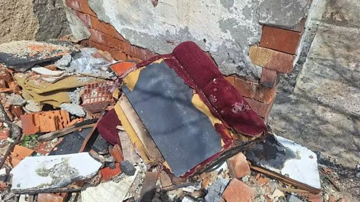 Ateşe verdiği evde 1 kişinin ölümüne neden olmuştu: Katil zanlısı hakim karşısına çıktı! Ateşe verdiği evde 1 kişinin ölümüne neden olmuştu: Katil zanlısı hakim karşısına çıktı!