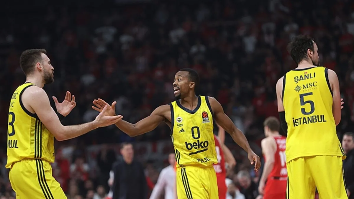Fenerbahçe Beko, Yunanistan'dan zaferle dönüyor!