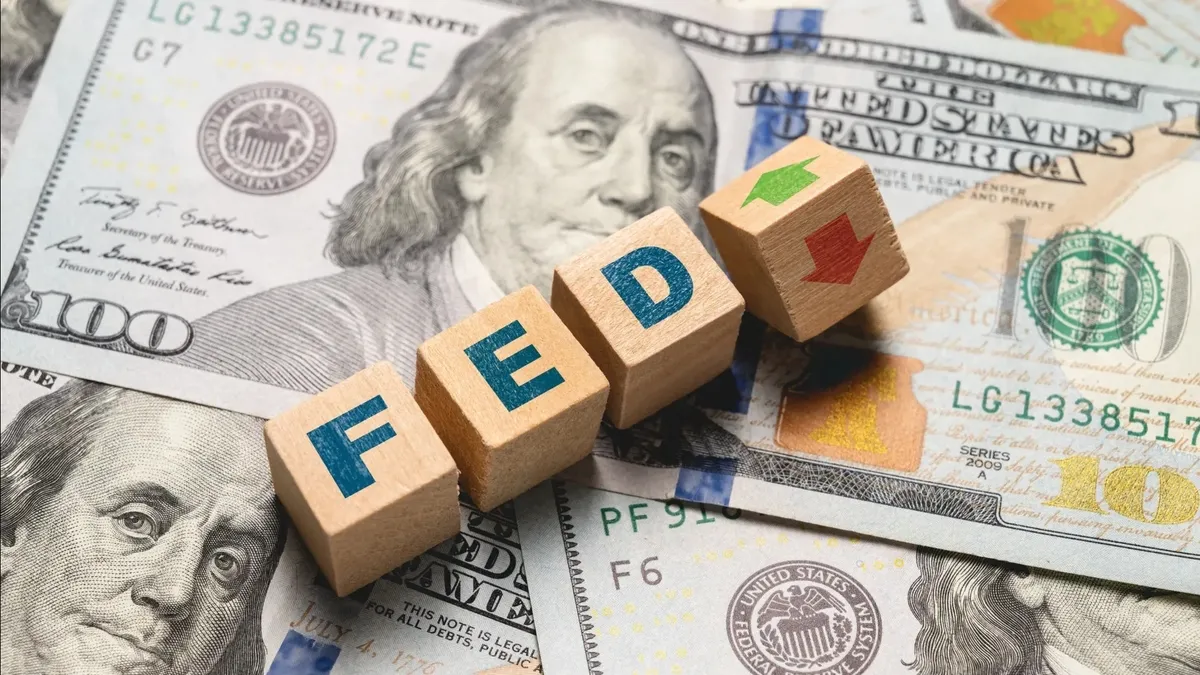 Piyasaların gözü Fed'de! Altın yükseldi, dolar geriledi