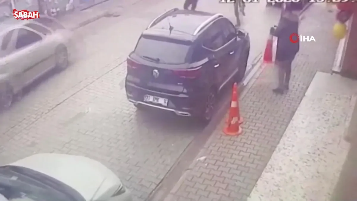 Adana’da öğretmene silahlı saldırı düzenleyen veli ‘Suç makinesi’ çıktı! | Video videosunu izle Adana’da öğretmene silahlı saldırı düzenleyen veli ‘Suç makinesi’ çıktı! | Video videosunu izle
