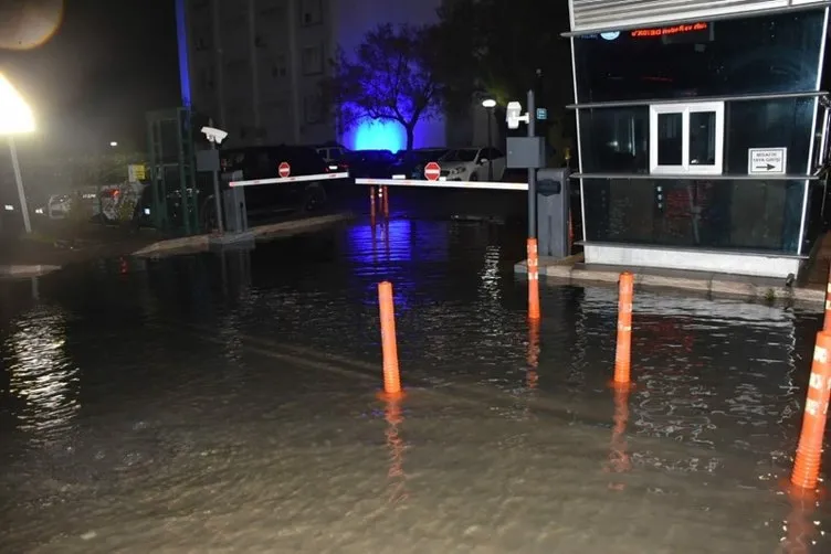 İzmir'deki sel felaketi havadan görüntülendi! Araçlar sular altında kaldı