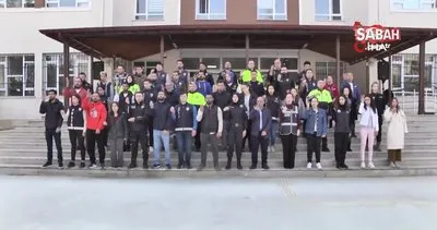 Türk polisinden işaret diliyle İstiklal Marşı | Video