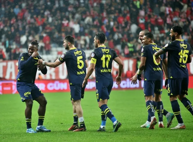 Son dakika haberi: Erman Toroğlu’dan flaş sözler! Fenerbahçe’nin golü öncesinde ofsayt var mı? Edin Dzeko...