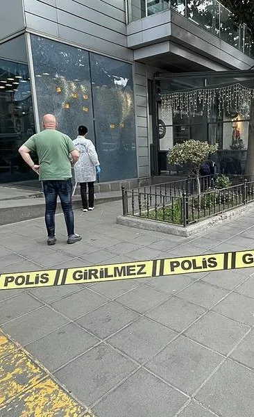 Bakırköy’de kuyumcuya silahlı saldırı