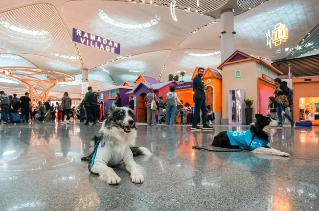iga-istanbul-havalimaninda-ramazan-coskusu-1740744130083.jpg