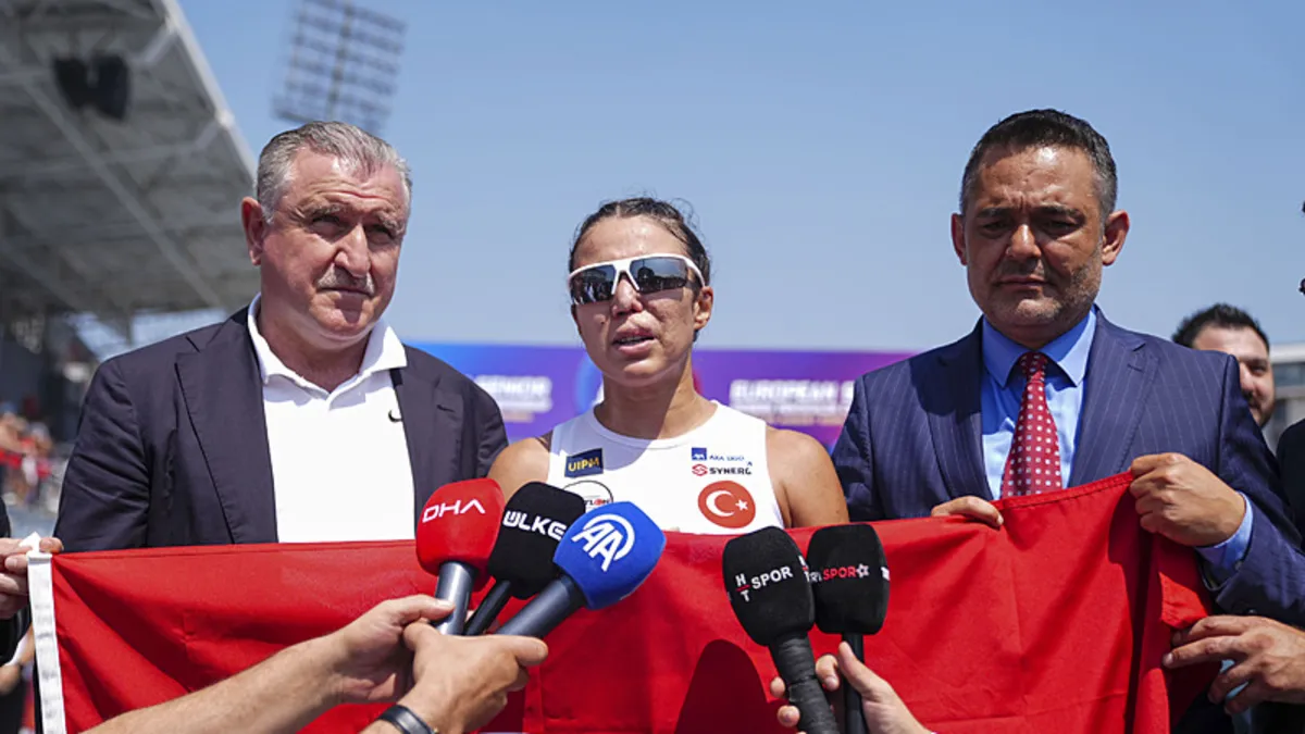 Osman Aşkın Bak: Türkiye sporun bütün dallarında finallere gitmeye başladı Osman Aşkın Bak: Türkiye sporun bütün dallarında finallere gitmeye başladı