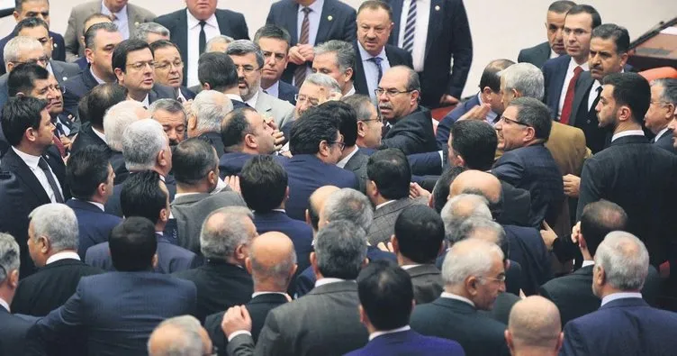 Meclis’i kilitleyen CHP iftira siyasetine sarıldı
