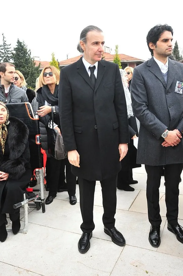 Çocuklarınızı Tuba Büyüküstün'ün sevgilisi Umut Evirgen'e ait 'Gizli Kalsın'a göndermeyin!