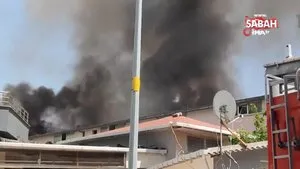 Sultangazi’de ayakkabı imalathanesinin deposunda yangın | Video