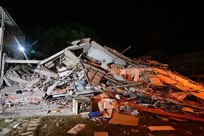 Balıkesir depreminin ardından herkes o binayı konuşmuştu! Karotlar alındı ilk rapor çıktı!